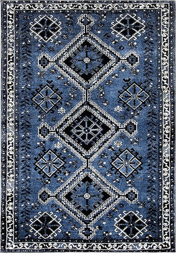 SAFAVIEH Vintage Hamadan Collection Accent Rug - 4' x 6', Blue & Black, Oriental Distressed Design, Non-Shedding & Easy Care, Ideal for High Traffic Areas in Entryway, Living Room, Bedroom (VTH293M)