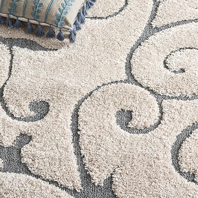 SAFAVIEH Florida Shag Collection Area Rug - 5' Square, Beige & Blue Grey, Scroll Design, Non-Shedding & Easy to Clean, High-Low Plush Pile, Ideal for Living Room, Bedroom, Dining Space (SG455-1155)