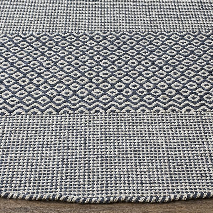 SAFAVIEH Montauk Collection 6' Round Ivory/Navy MTK330B Handmade Flatweave Boho Farmhouse Cotton Entryway Foyer Living Room Bedroom Kitchen Area Rug