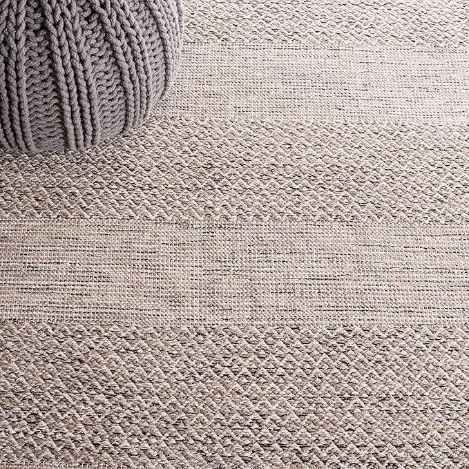 SAFAVIEH Montauk Collection Area Rug - 5' x 8', Ivory & Steel Grey, Handmade Flat Weave Boho Farmhouse Cotton Tassel Fringe, Ideal for High Traffic Areas in Living Room, Bedroom (MTK330M)