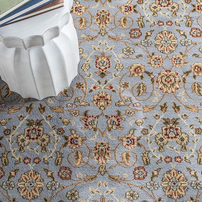 SAFAVIEH Lyndhurst Collection Area Rug - 8' x 11', Light Blue & Ivory, Traditional Oriental Design, Non-Shedding & Easy Care, Ideal for High Traffic Areas in Living Room, Bedroom (LNH312B)
