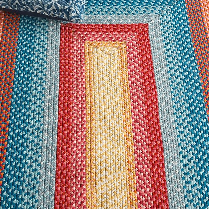 SAFAVIEH Washable Rug Outdoor Braided Collection - 3' Round, Red & Orange, Handmade & Reversible, Non-Shedding & Easy to Clean, Ideal for Patio, Backyard, Mudroom (BRD308Q)