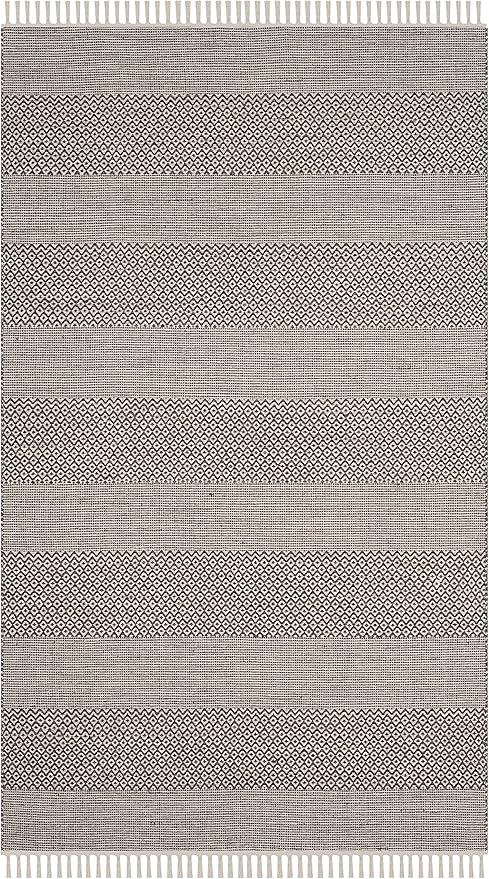 SAFAVIEH Montauk Collection Area Rug - 5' x 8', Ivory & Anthracite, Handmade Flat Weave Boho Farmhouse Cotton Tassel Fringe, Ideal for High Traffic Areas in Living Room, Bedroom (MTK330N)