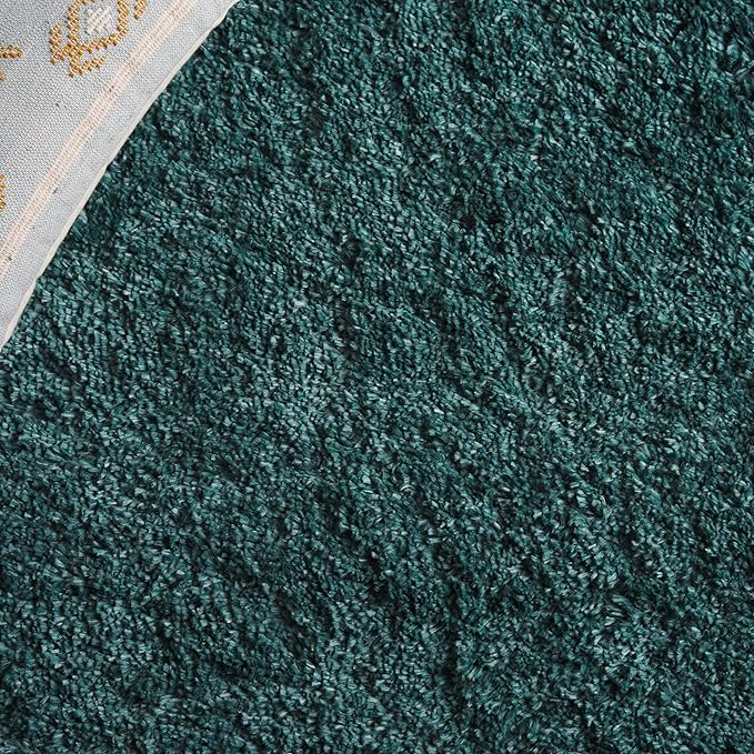 SAFAVIEH Fontana Shag 800 Collection Area Rug - 5'3" x 7'6", Dark Green, Shag & Flokati Design, Ideal for High Traffic Areas in Living Room, Bedroom & Dining Room (FNT800Y-5)