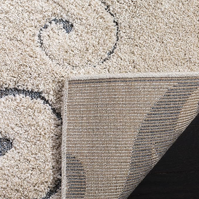 SAFAVIEH Florida Shag Collection Area Rug - 6' x 9', Beige & Blue Grey, Scroll Design, Non-Shedding & Easy to Clean, High-Low Plush Pile, Ideal for Living Room, Bedroom, Dining Space (SG455-1155)